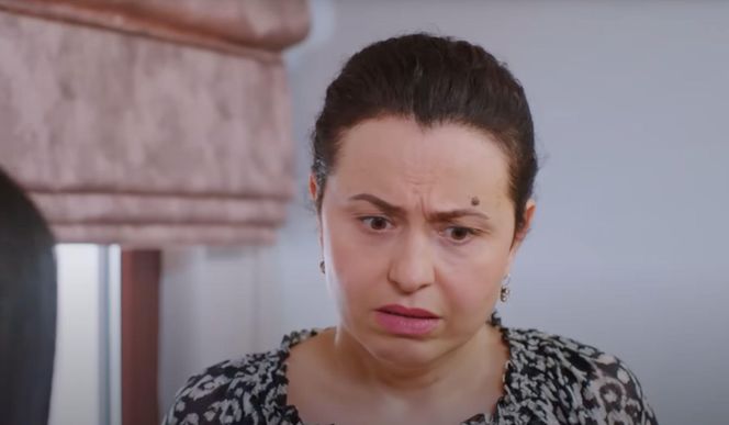 Melis awanturuje się z Feraye, a później podejrzewa, że Zeynep jest w ciąży z Cihanem.