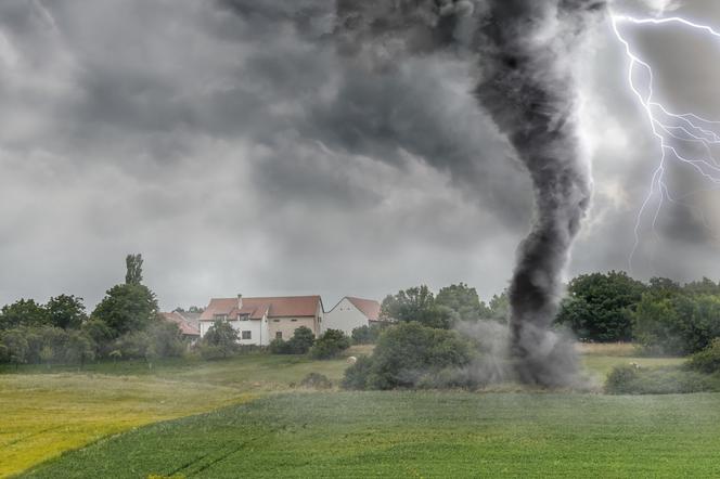 Trąby powietrzne, nawałnice, potworny upał. Pogodowa katastrofa w Pomorskiem. W tych regionach będzie najgorzej