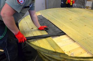 Przejście graniczne w Bobrownikach. KAS udaremniła przemyt papierosów wartych 1 mln zł