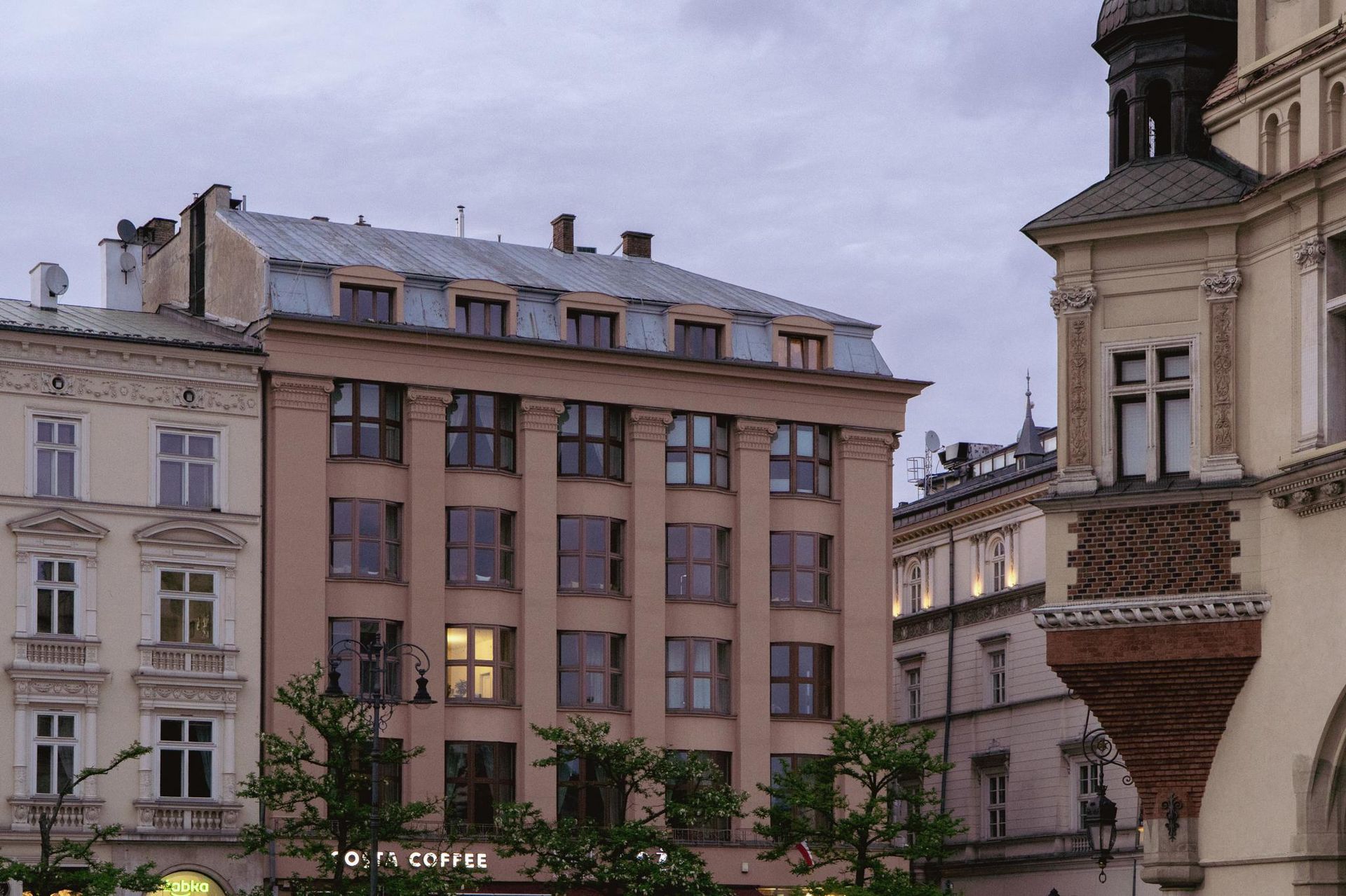 Feniks na Rynku Głównym w Krakowie