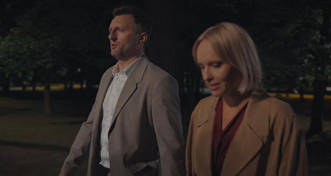 M jak miłość odc. 1876. Dorota (Iwona Rejzner), Bartek (Arkadiusz Smoleński)