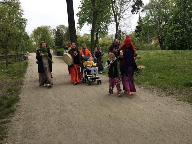 Happening "Boso przez Grudziądz"