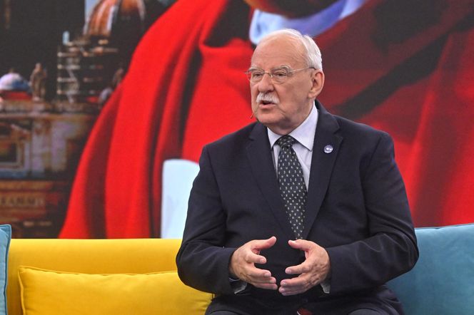 Jacek Pałasiński nadaje z łóżka szpitalnego. Czeka na niego ryzykowna operacja!