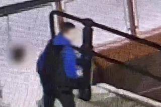 Horror na nowej kładce w Warszawie. Zatrzymano podejrzanego o postrzelenie. To 16-latek