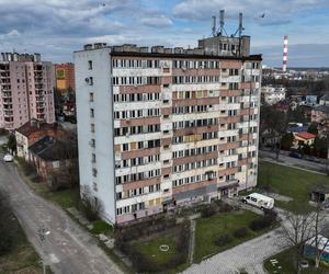 Blok przy ulicy Młodej 4 w Kielcach ma złą sławę. Zbadają go... naukowcy z Politechniki Świętokrzyskiej 