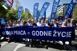 Święto Pracy w Warszawie. Przemaszerowali pod hasłem  Chcemy Europy Socjalnej!