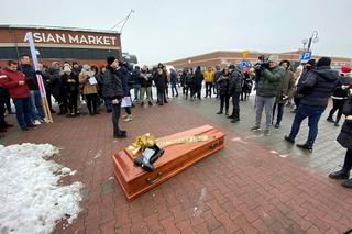 Protest w Centrum Handlowym „Ptak”