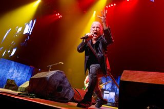 Bruce Dickinson wprost o walce z rakiem. Brałem pod uwagę, że nie będę mógł śpiewać tak, jak do tej pory