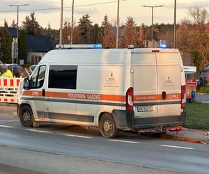 Wielka akcja strażaków na Białołęce. Wyciek gazu obok stacji paliw! Zablokowano ruch w obu kierunkach 