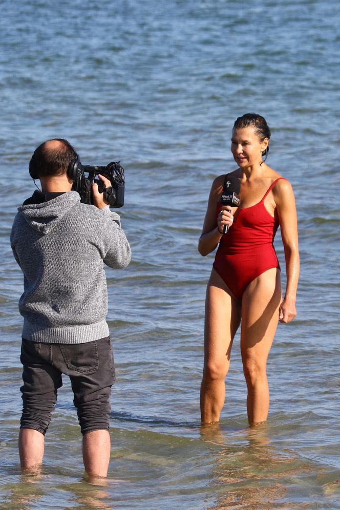 Anna Popek pracuje w zimnym morzu