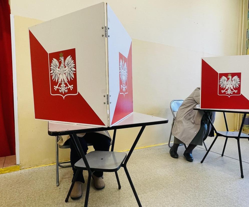 Wybory samorządowe 2024. Mieszkańcy Tuszyna wybiorą burmistrza w drugiej turze