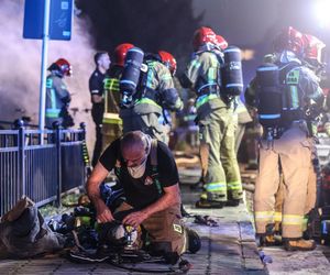 14-latka zginęła w pożarze bloku w Rzeszowie! Poszkodowanych zostało wiele osób [ZDJĘCIA, AKTUALIZACJA]