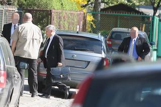 Co Jarosław Kaczyński nosi w teczce?