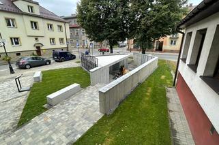Skwer Pamięci Ofiar Holokaustu już gotowy