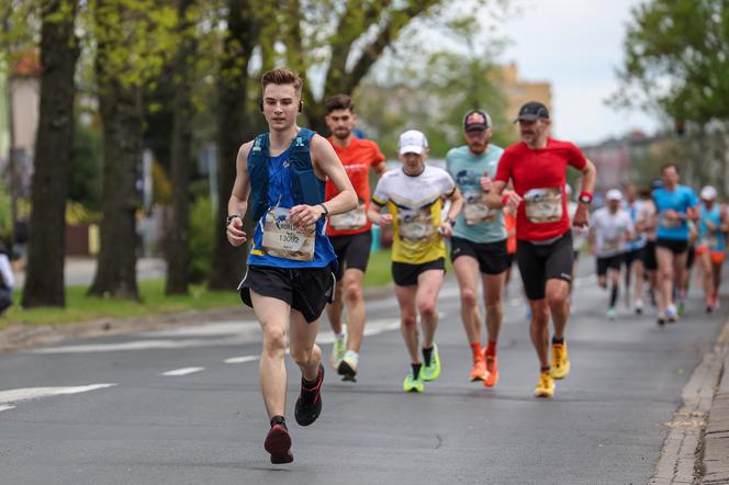 Wings for Life 2023. Tysiące biegaczy na ulicach Poznania