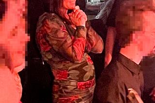 Maciej Kurzajewski pracuje, Katarzyna Cichopek baluje