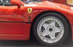  Czerwone ferrari warte 2,5 miliona euro w Poznaniu.