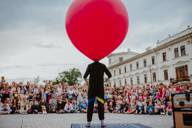 Za nami 13. edycja Carnavalu Sztukmistrzów i Urban Highline Festival w Lublinie. Zobacz zdjęcia
