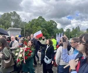 Protest na Cmentarzu Mauzoleum Żołnierzy Radzieckich w Warszawie (9.05.2025)