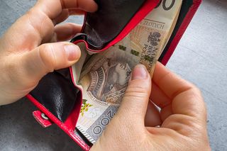 Nowe 1000 plus także dla dorosłych dzieci? Tak, jeśli spełnią te warunki