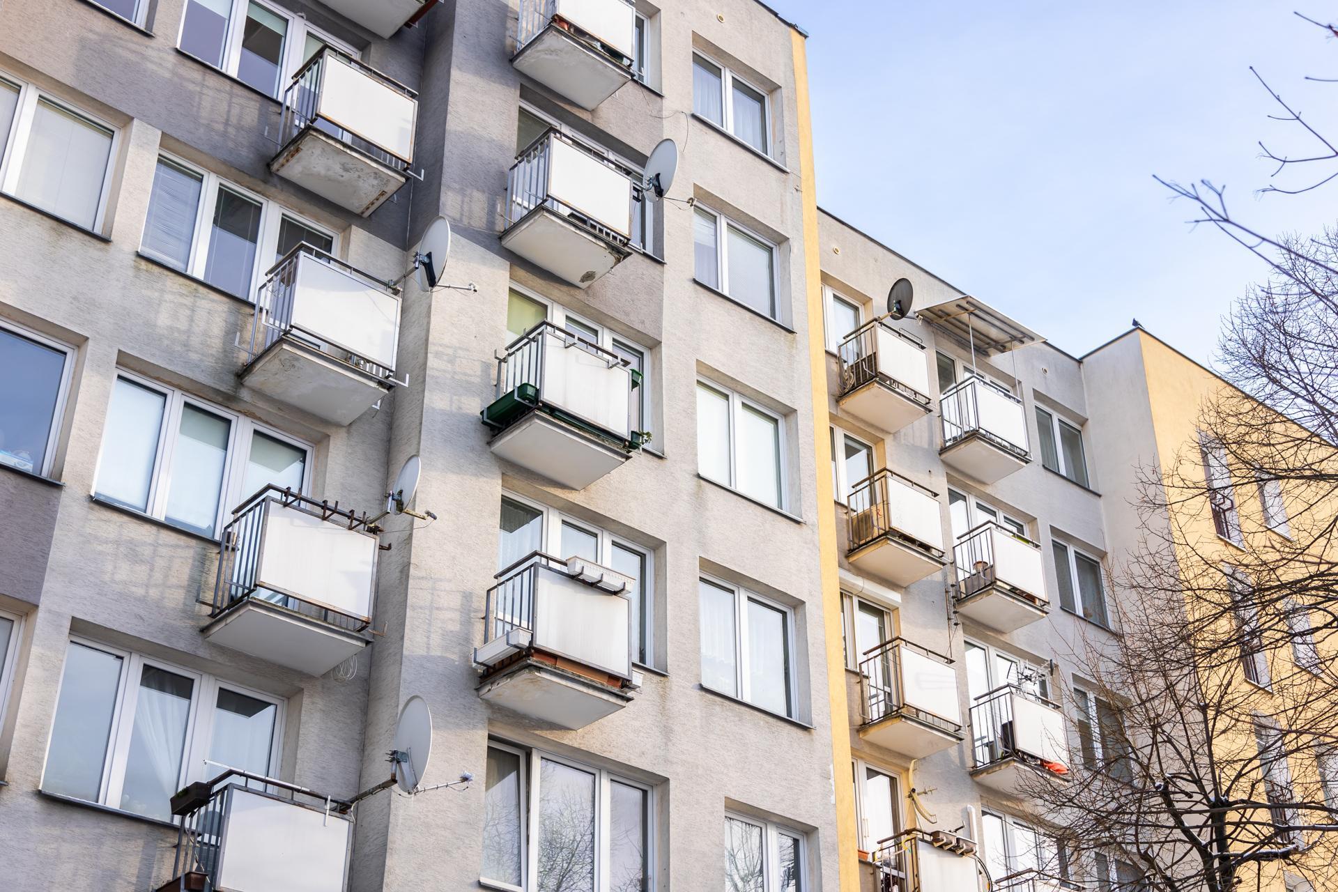 Przyczółek Grochowski - zdjęcia warszawskiego Pekinu. Zobacz, jak wygląda najdłuższy blok w Polsce