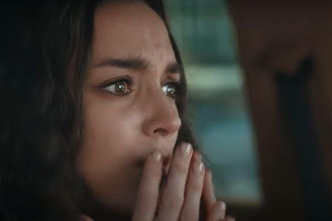 Nana jest przerażona, że Idris zdradzi ją przed Yamanem 