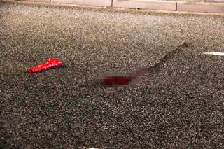 Koszmarny wypadek na Grochowie. Emeryt wpadł pod autobus