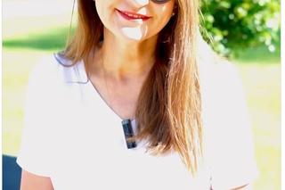 „Nie jak małpa”! Irena Kamińska-Radomska uczy, jak jeść banany