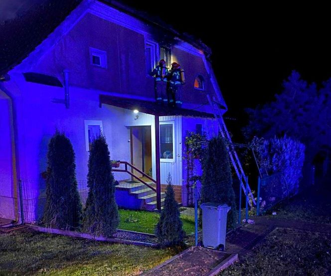 Tragiczny pożar pod Kętrzynem. Nie żyją dwie osoby. Wśród ofiar 13-letnia dziewczynka