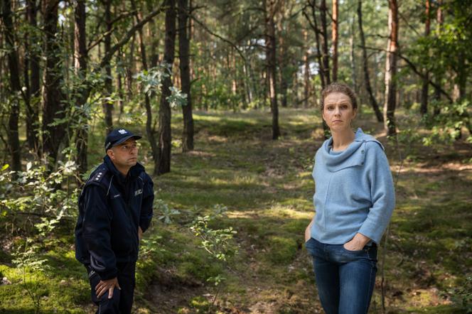 Diagnoza 3 sezon odc. 13. Sylwia Makusz (Matylda Podfilipska), śledczy (Krzysztof Cybiński)