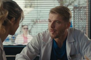 	Na dobre i na złe odc. 927: Maks Beger (Tomasz Ciachorowski), Gloria (Aleksandra Grabowska)