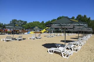 Wakacyjny raj czeka tuż pod Warszawą. Są baseny, zjeżdżalnie i plaża