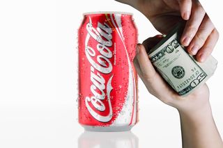 Pusta puszka Coca-Coli warta fortunę. Jeden szczegół winduje cenę