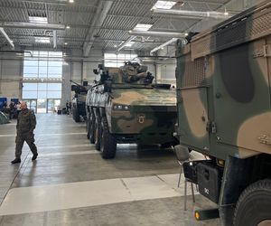 Zlot Miłośników Militariów w Lublinie. Można było zobaczyć broń i sprzęt bojowy