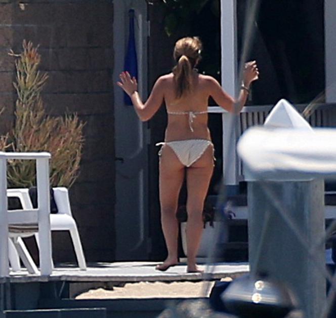 OTO NIANIA AFFLECKA.