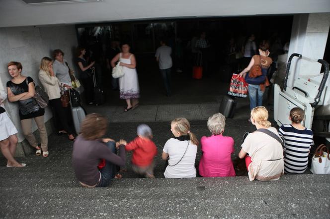 Warszawa: Awaria prądu na Dworcu Centralnym