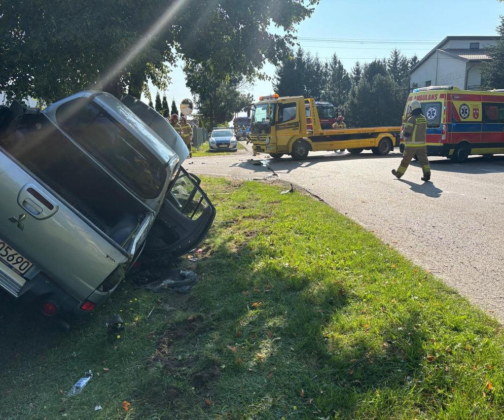 Wypadek w Siedliskach. Zderzenie osobówki i autolawety!