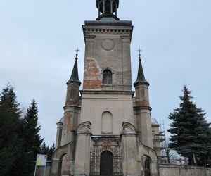 Kościół farny w Osiecznej