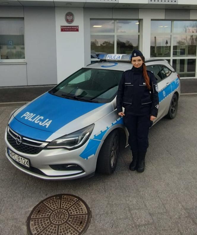 Policjanci eskortowali kobietę w zaawansowanej ciąży do szpitala w Toruniu