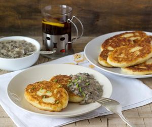 Banan z soczewicą brzmi nietypowo, ale te placki to prawdziwa uczta. Spróbuj tego przepisu, a zyskasz nową inspirację 