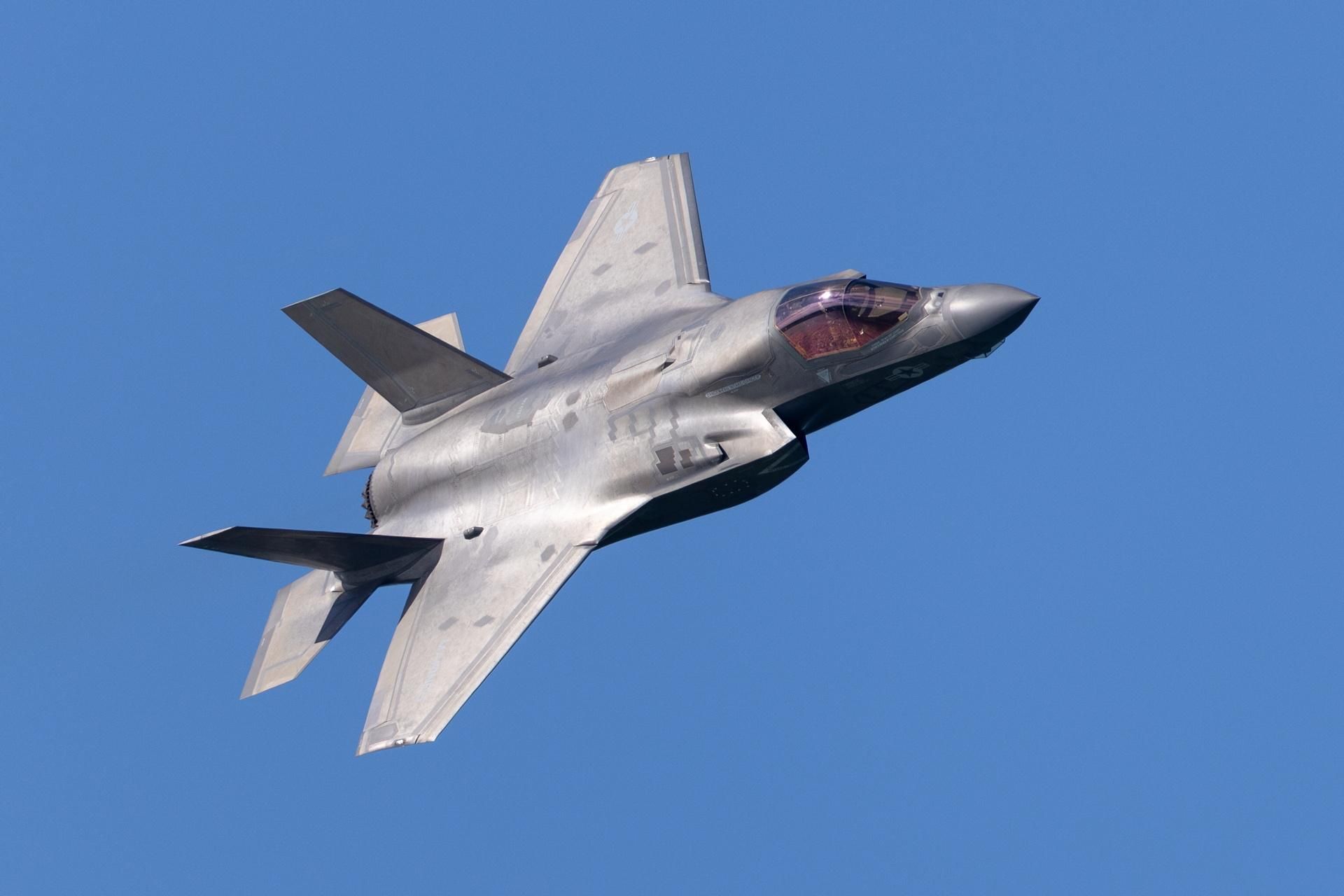 Brytyjskie myśliwce F-35B