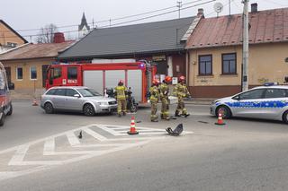 Zderzenie auta osobowego ze skuterem u zbiegu Targowej z Iłżecką