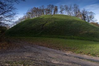 Góra Świętego Wawrzyńca w Kujawsko-Pomorskiem. To wzgórze skrywa początki Polski