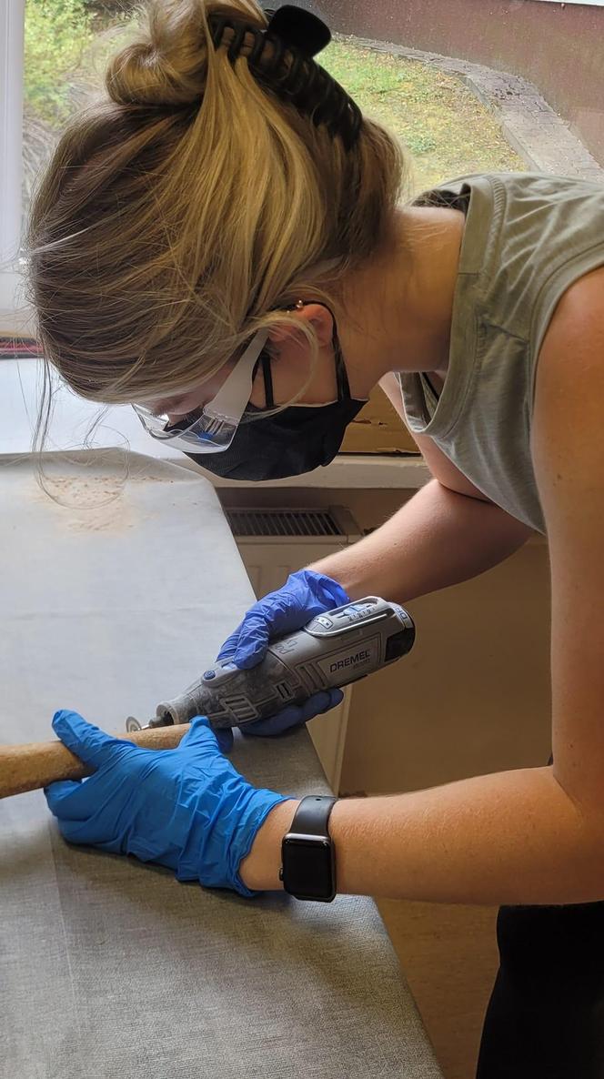 Próbki ze szkieletów z pochówków antywampirycznych znalezionych pod Bydgoszczą pojechały do Nowego Meksyku [ZDJĘCIA]