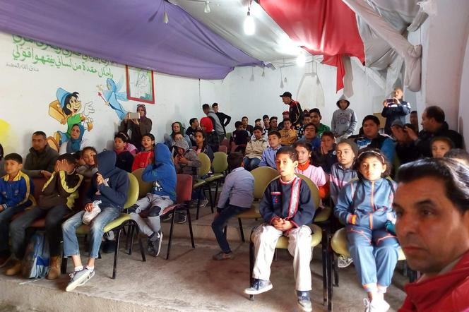 dzieci głuchonieme z ośrodka w Borj cedria pod Tunisem.