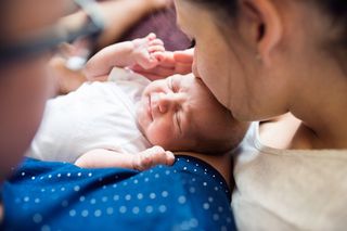 WZW C w ciąży to nie wyrok. Jak nowoczesna medycyna chroni mamę i dziecko?