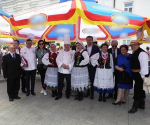  15 Edycja kremówki papieskiej. 