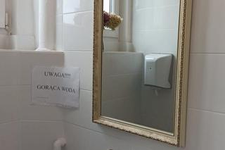 Tak wygląda damska łazienka w III LO w Zabrzu
