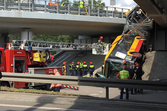 Tragiczny wypadek autobusu w Warszawie