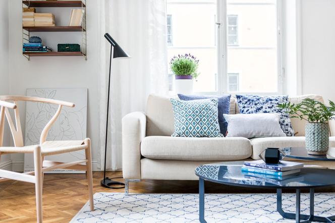 Styl hygge: aranżacja wnętrz w zgodzie z duńską filozofią szczęścia